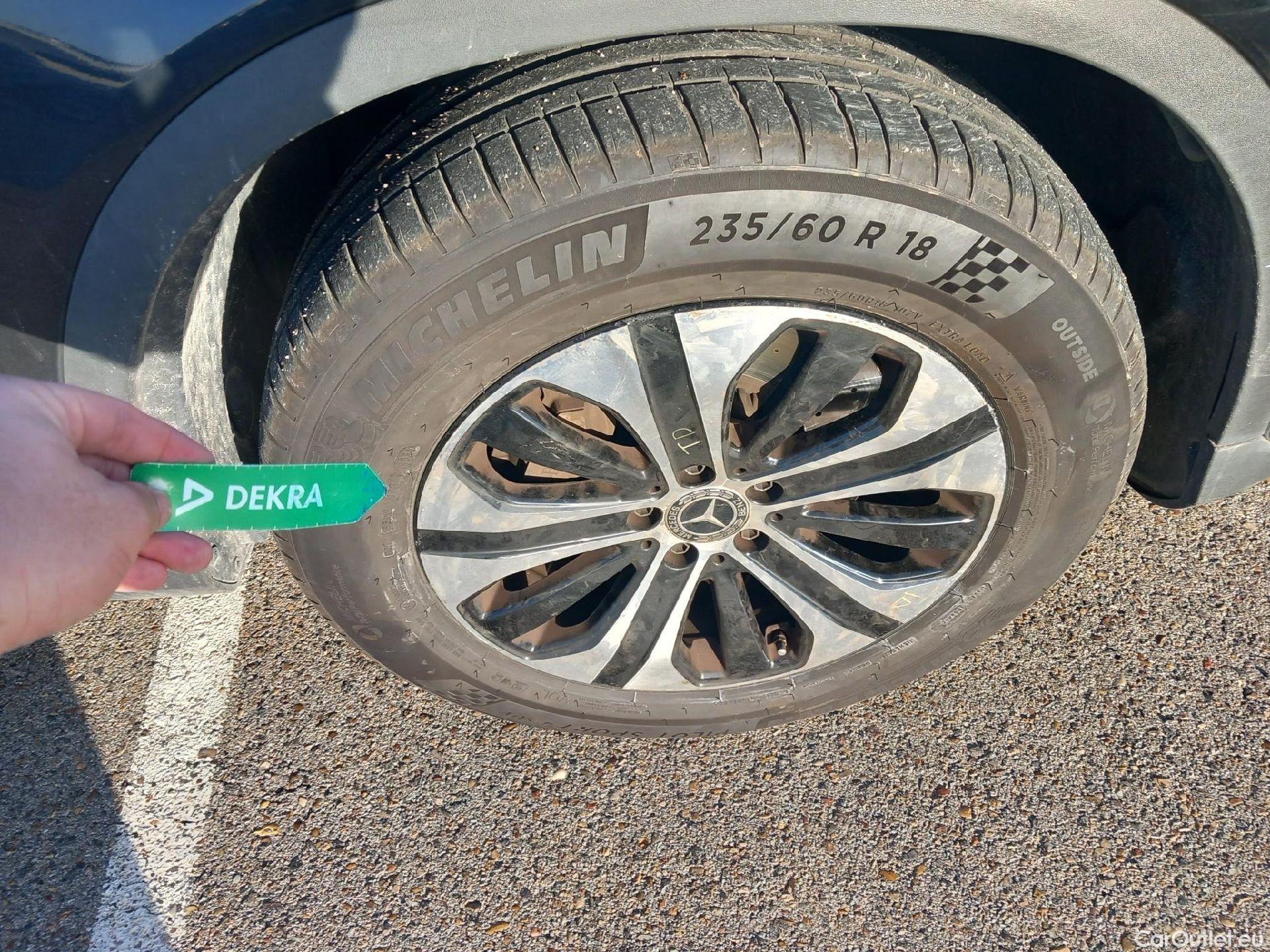  Mercedes  G-Klasee MERCEDES-BENZ Clase GLC / 2019 / 5P / todoterreno GLC 300 e 4MATIC #44