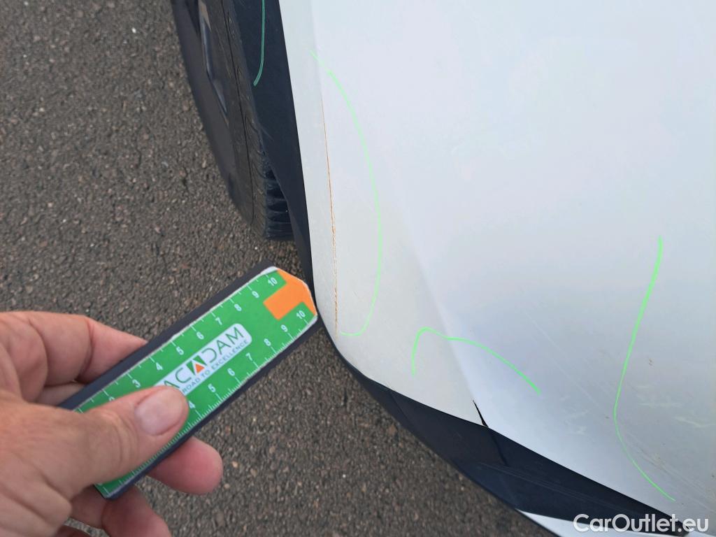  Peugeot  2008 PEUGEOT  / 2019 / 5P / todoterreno Allure Pack BlueHDI 81kW (110CV) #20