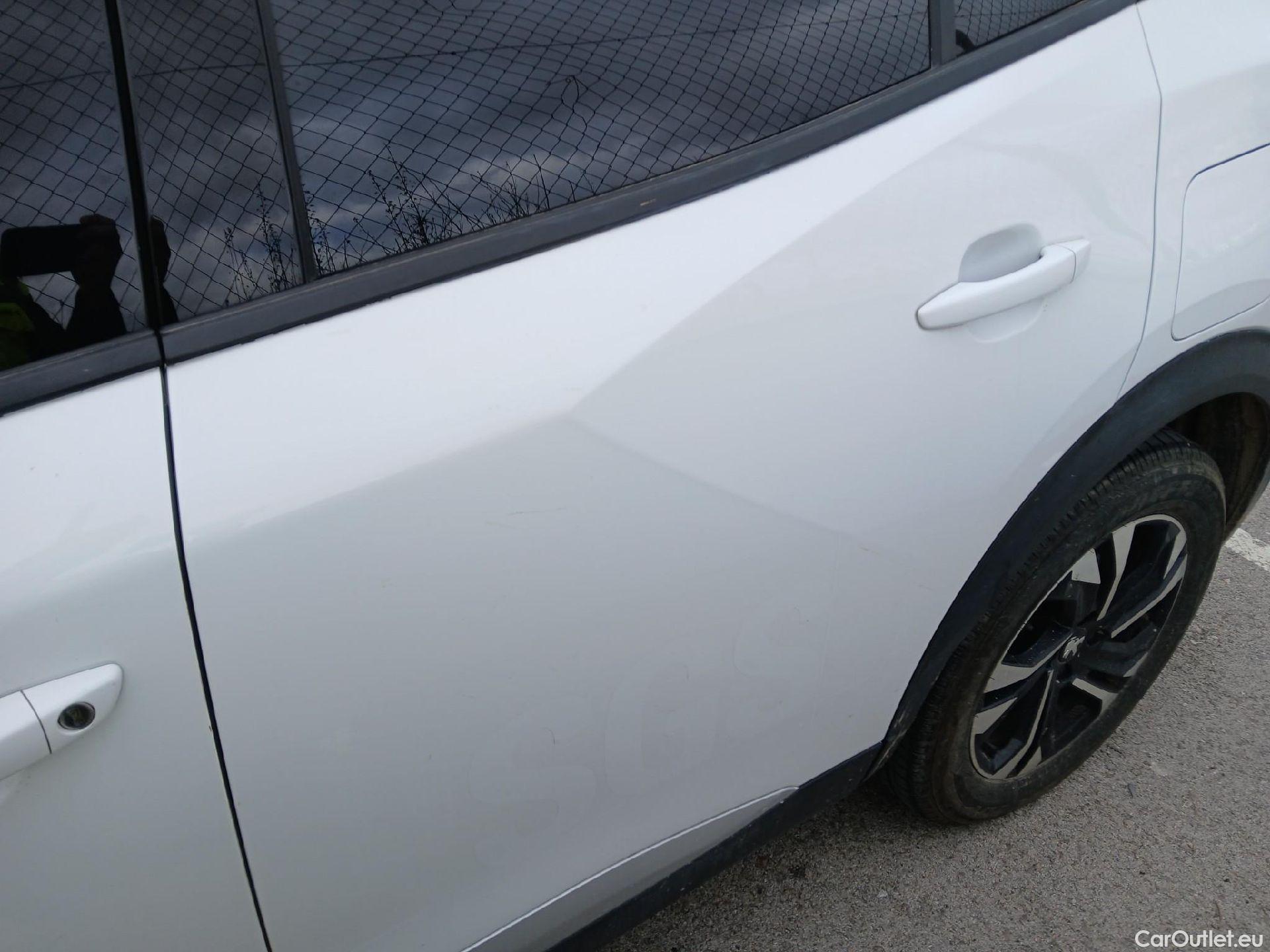  Peugeot  2008 PEUGEOT  / 2019 / 5P / todoterreno Allure BlueHDI 81kW (110CV) #14