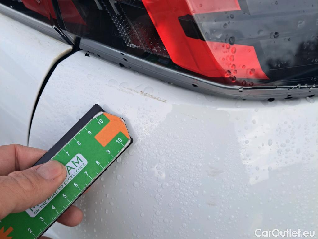  Peugeot  2008 PEUGEOT  / 2019 / 5P / todoterreno Allure Pack BlueHDI 81kW (110CV) #23