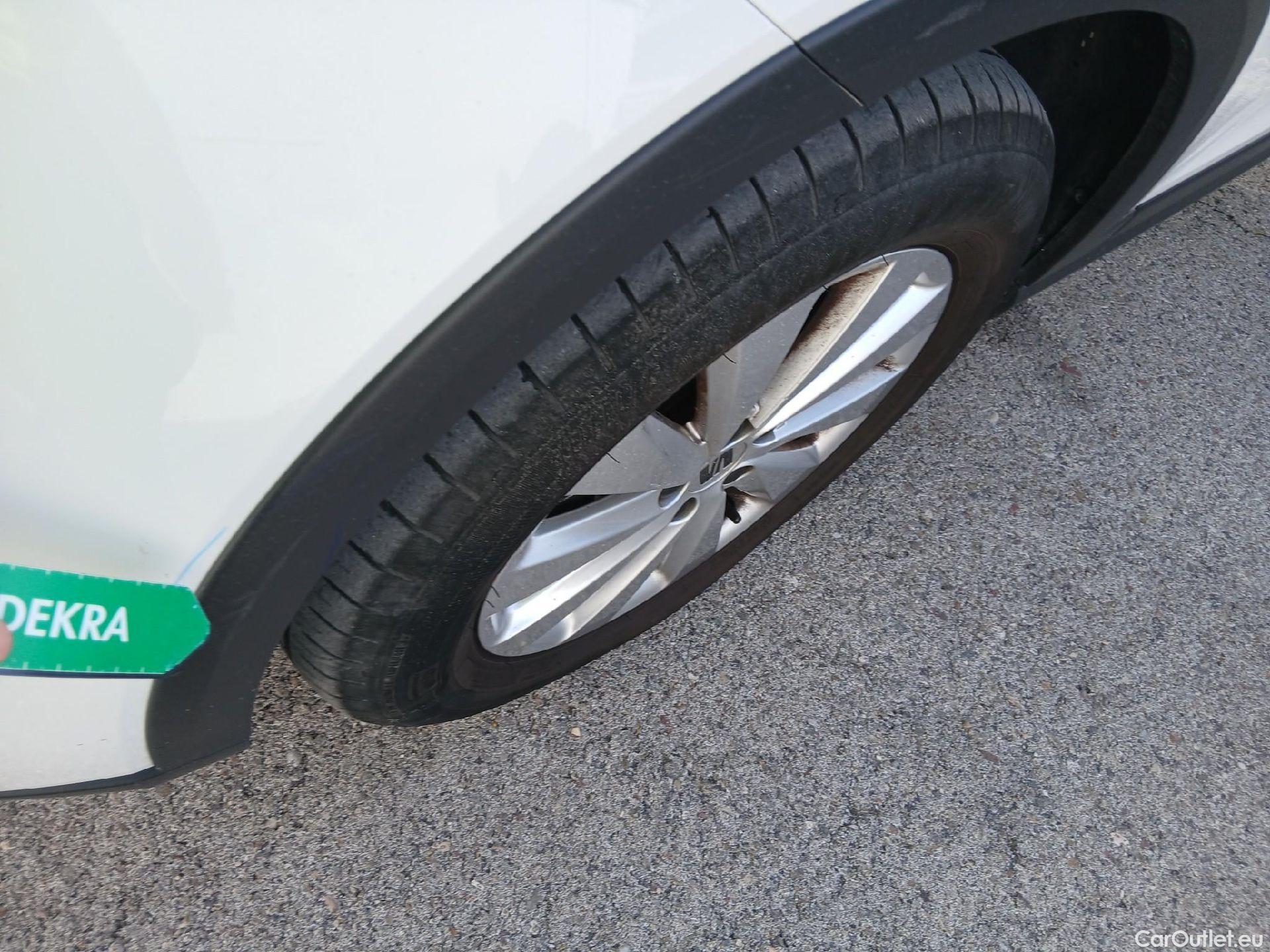  Seat  Arona  Style XM 1.0 TSI 110CV MT6 E6d #9