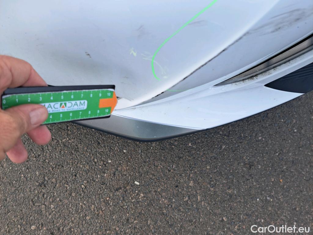  Peugeot  2008 PEUGEOT  / 2019 / 5P / todoterreno Allure Pack BlueHDI 81kW (110CV) #17