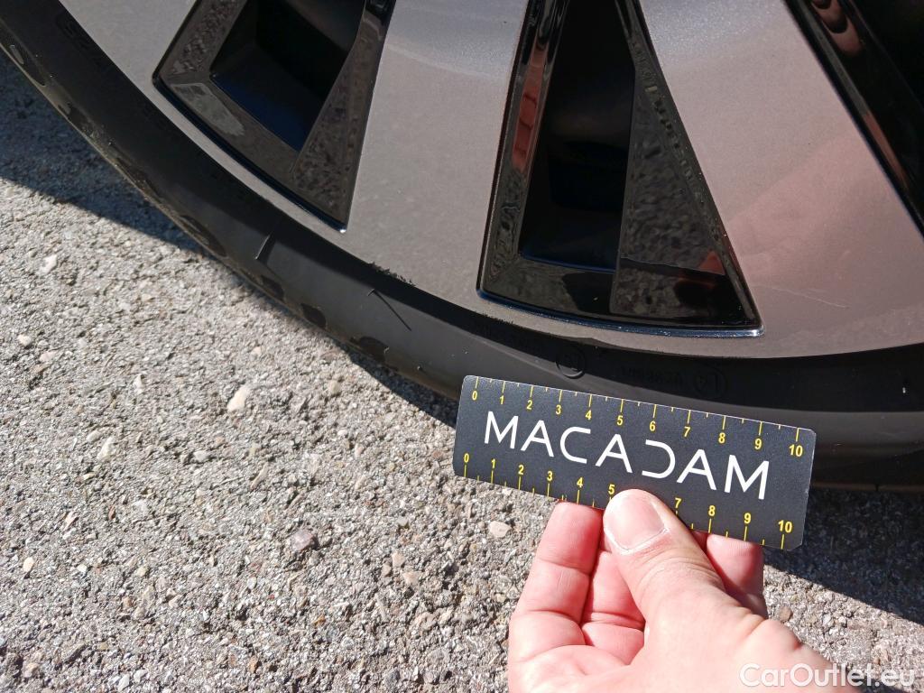  Renault  Clio RENAULT  / 2019 / 5P / berlina con portón Intens TCe 67 kW (91CV) #22