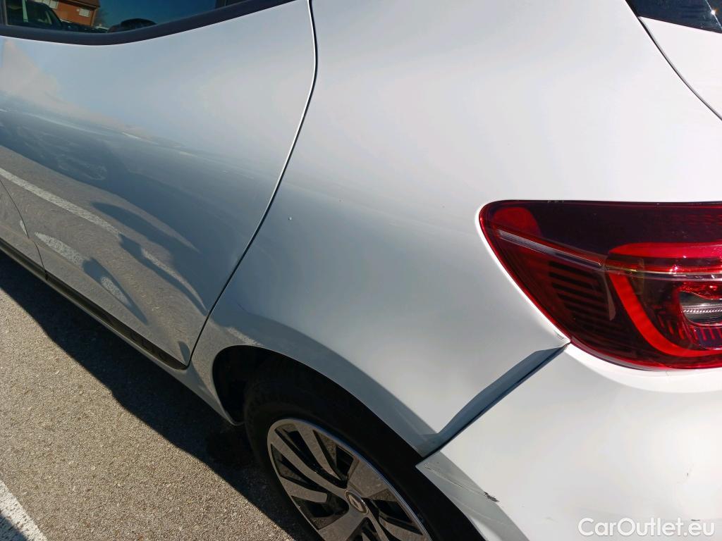  Renault  Clio RENAULT  / 2019 / 5P / berlina con portón Intens TCe 67 kW (91CV) #19