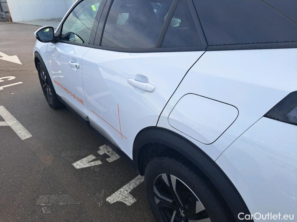  Peugeot  2008 PEUGEOT  / 2019 / 5P / todoterreno Allure Pack BlueHDI 81kW (110CV) #11