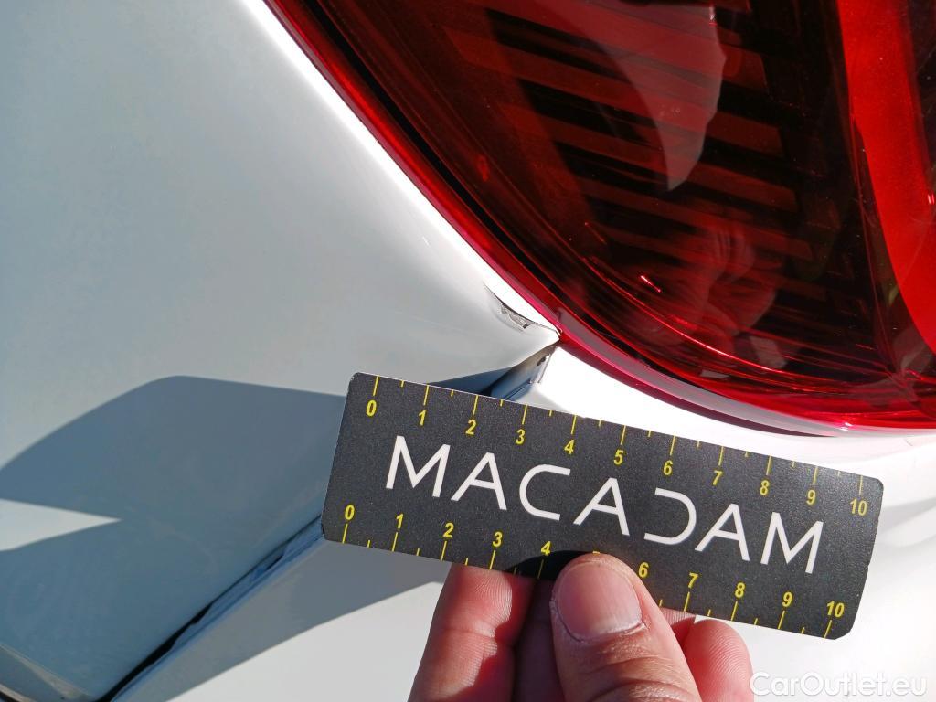  Renault  Clio RENAULT  / 2019 / 5P / berlina con portón Intens TCe 67 kW (91CV) #20