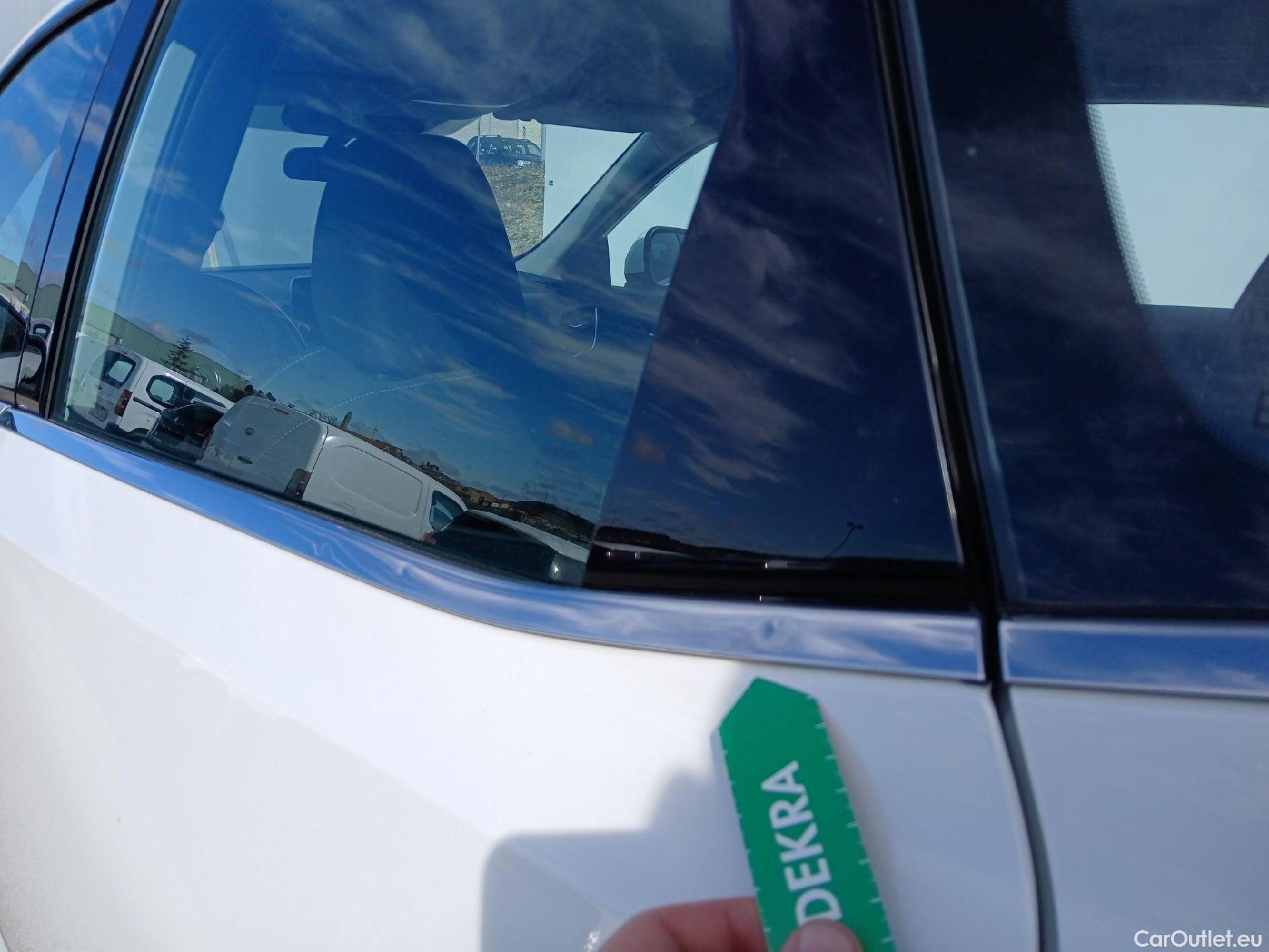  Nissan  Qashqai NISSAN  / 2021 / 5P / todoterreno DIG-T 116kW (158CV) mHEV Xtronic Acenta (AC2) #14