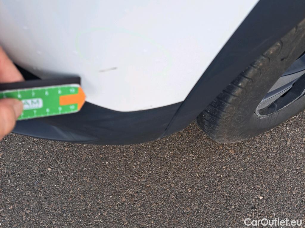  Peugeot  2008 PEUGEOT  / 2019 / 5P / todoterreno Allure Pack BlueHDI 81kW (110CV) #22