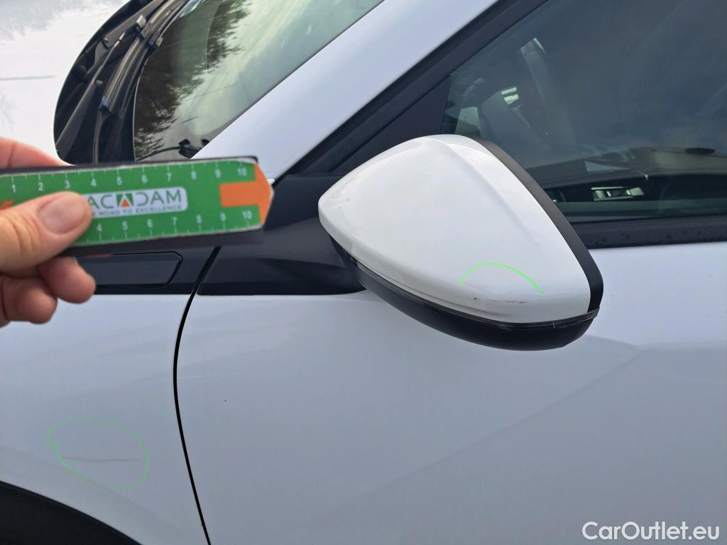  Peugeot  2008 PEUGEOT  / 2019 / 5P / todoterreno Allure Pack BlueHDI 81kW (110CV) #59