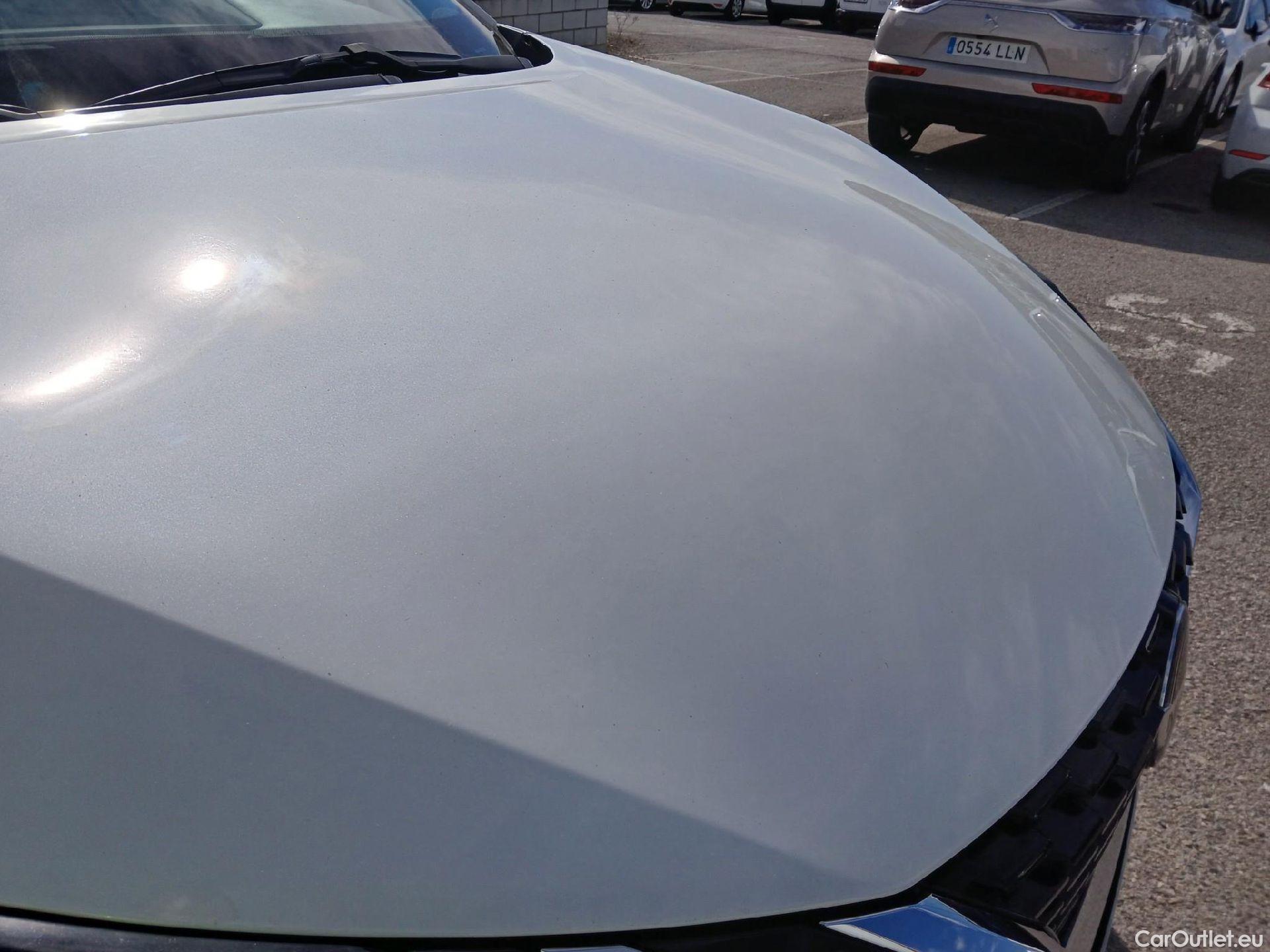  Nissan  Qashqai NISSAN  / 2021 / 5P / todoterreno DIG-T 116kW (158CV) mHEV Xtronic Acenta (AC2) #4