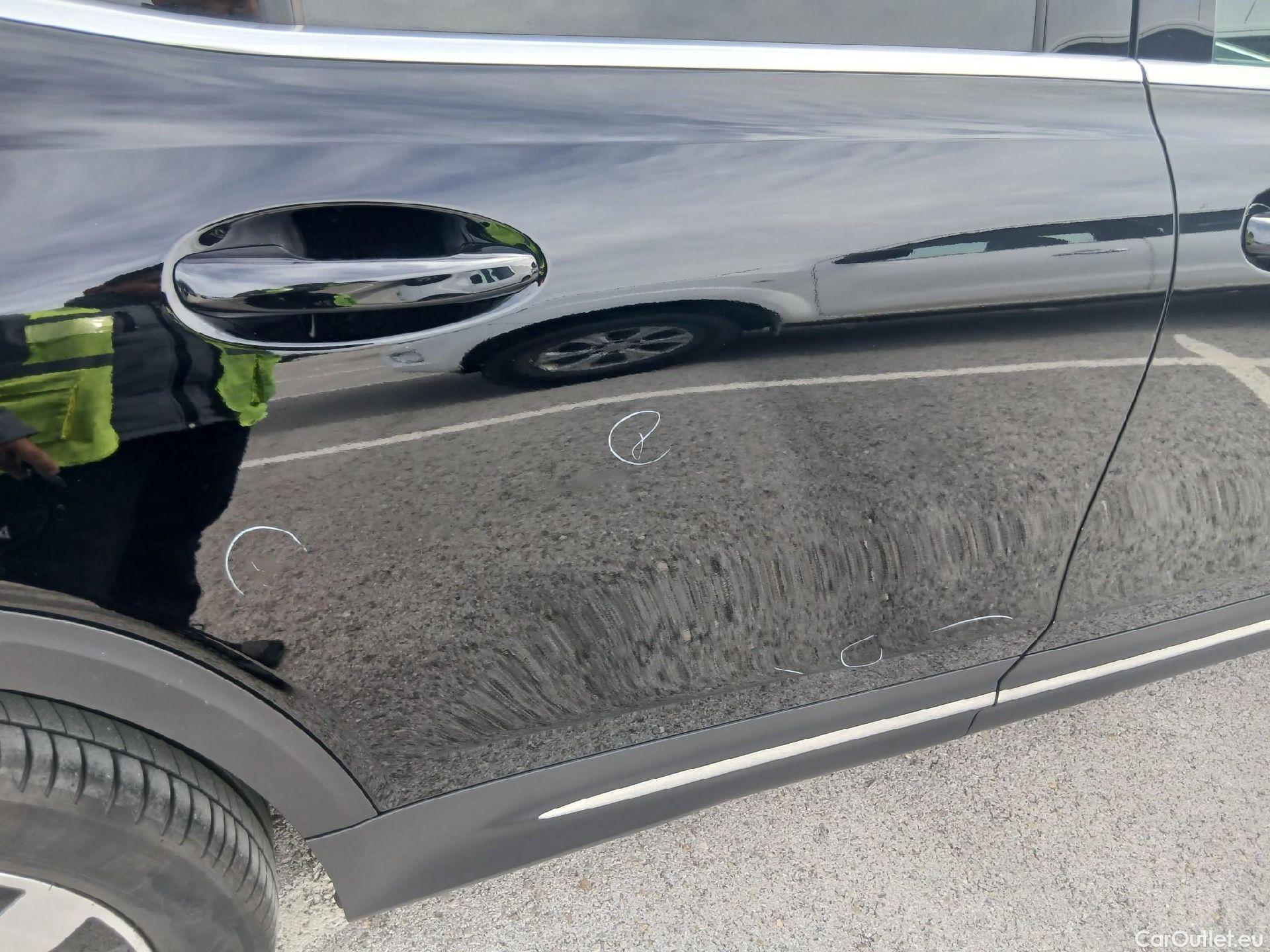  Mercedes  GLB MERCEDES-BENZ  / 2019 / 5P / todoterreno 2.0  200 D DCT 110KW (150CV) #37