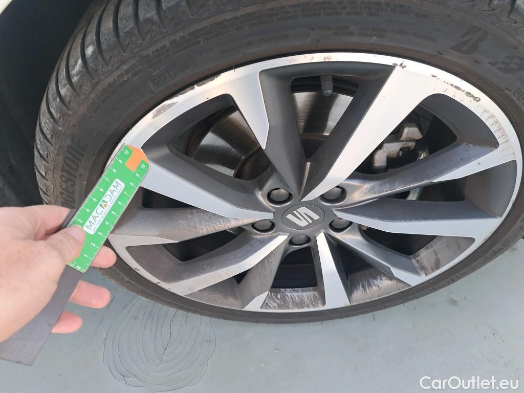  Seat  Leon SEAT Nuevo León / 2020 / 5P / familiar SP 2.0 TDI 110kW DSG S&S FR Go L(SP) #6