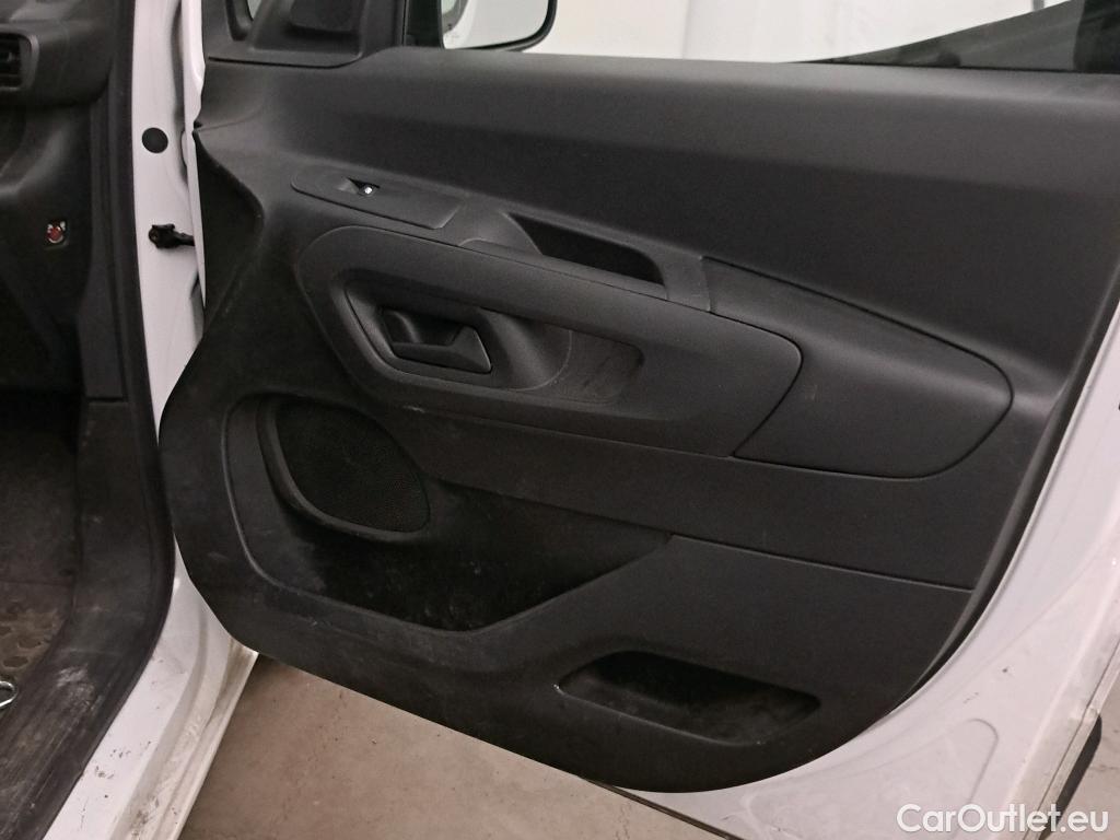  Citroen  Berlingo CITROEN  / 2018 / 3P / furgón derivado de turismo Talla M BlueHDi 100 CONTROL (AC2) #69