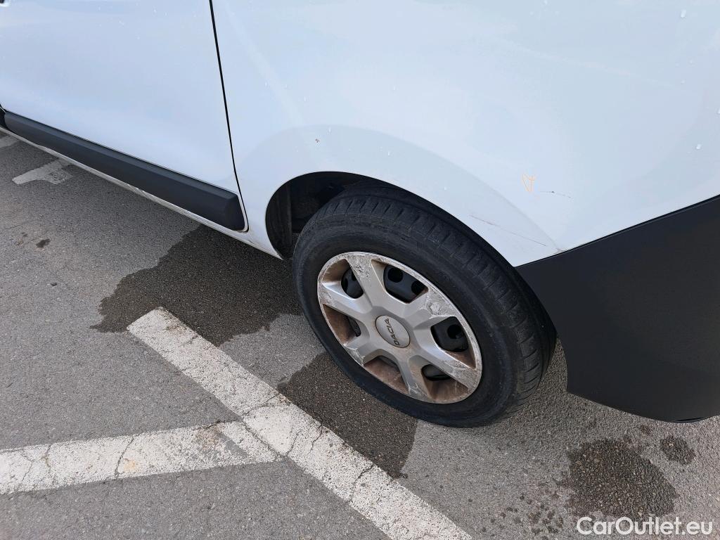  Dacia  Dokker DACIA  / 2013 / 4P / furgón derivado de turismo Van Essential Blue dCi 70kW (95CV) #52