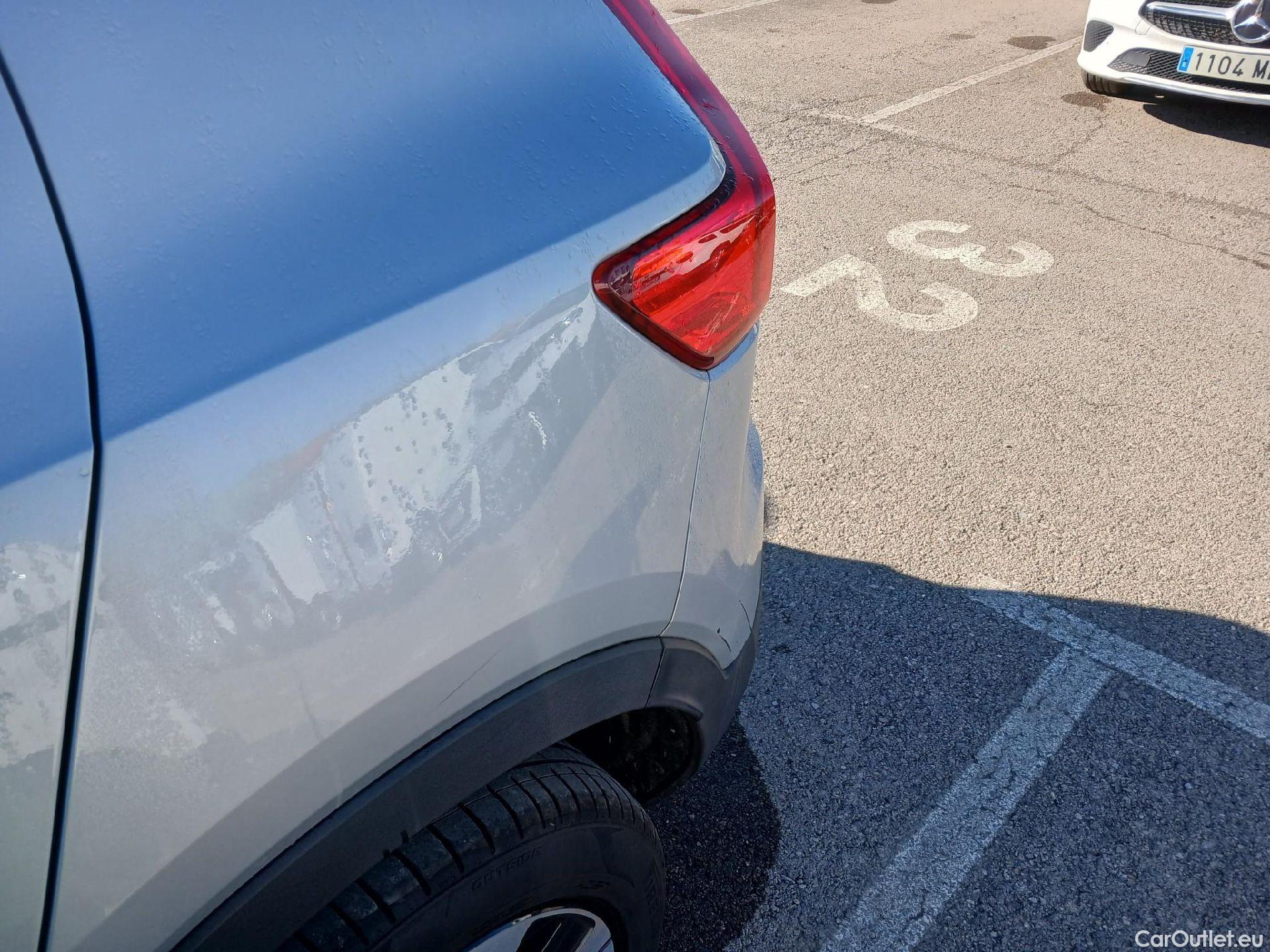  Volvo  XC 40 VOLVO XC40 / 2021 / 5P / todoterreno 1.5 T5 Twin Recharge Plus Dark Auto #8