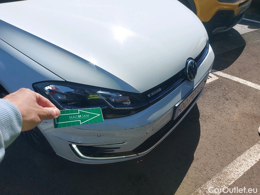  Volkswagen  Golf  VOLKSWAGEN / 2016 / 5P / berlina con portón e-ePower 110 kW (136CV) #14