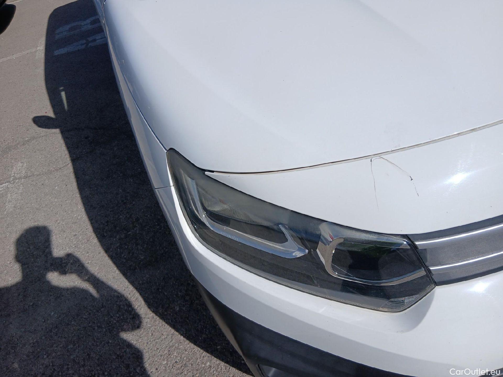  Citroen  Berlingo CITROEN  / 2018 / 4P / combi Talla M BlueHDi 100 LIVE (AC) #3