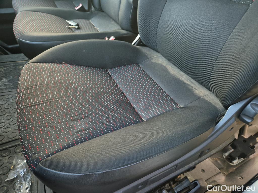  Citroen  Jumper CITROEN  / 2014 / 4P / combi BlueHDi 88KW (120CV) S&S Combi 33 L2H2 #4