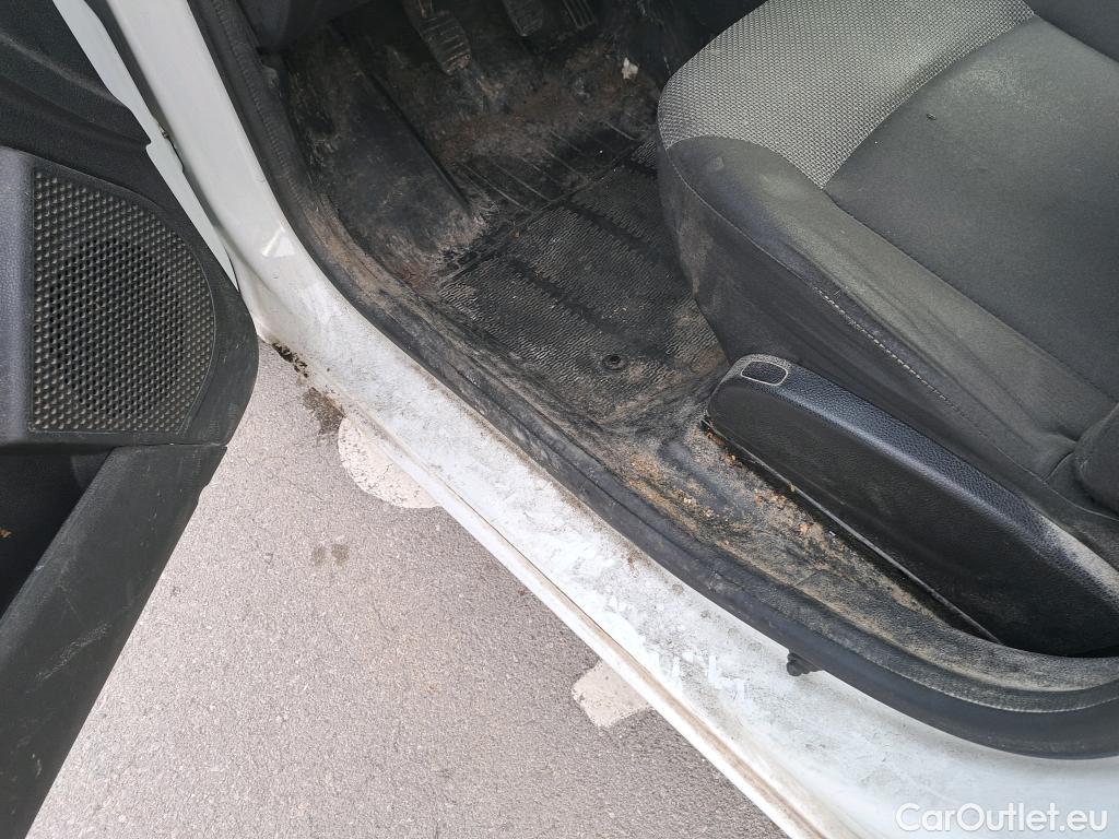  Dacia  Dokker DACIA  / 2013 / 4P / furgón derivado de turismo Van Essential Blue dCi 70kW (95CV) #31