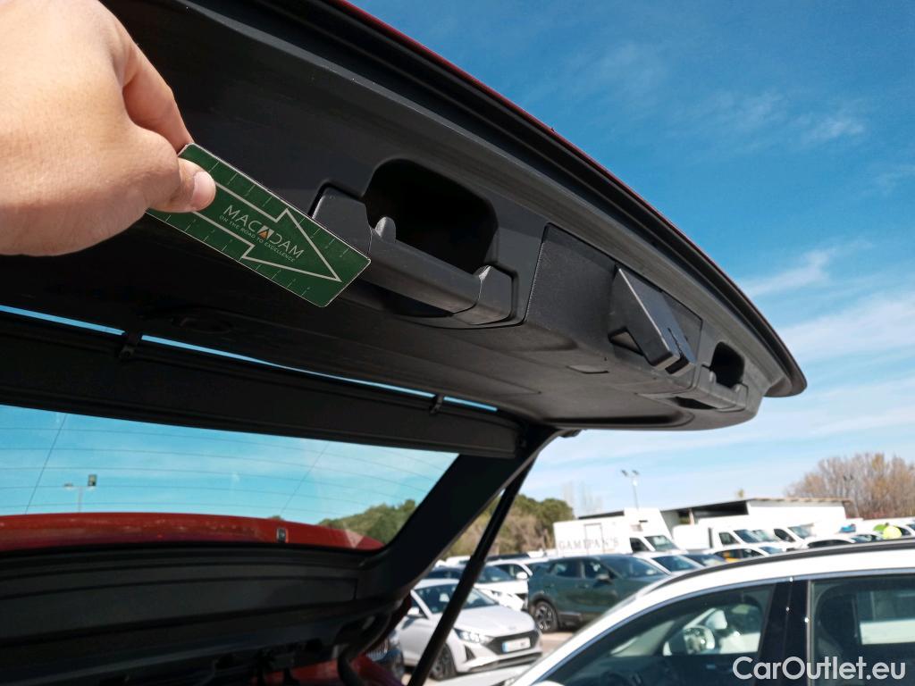  Volvo  XC60 VOLVO  / 2017 / 5P / todoterreno 2.0 B4 D Core Auto #2