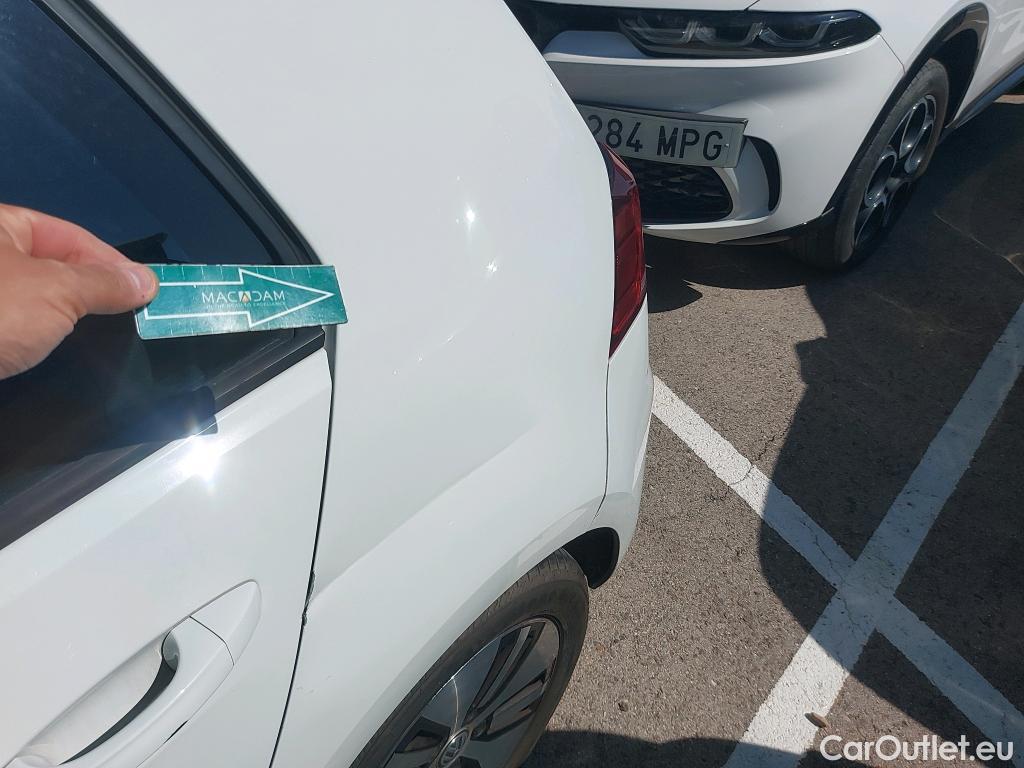  Volkswagen  Golf  VOLKSWAGEN / 2016 / 5P / berlina con portón e-ePower 110 kW (136CV) #3