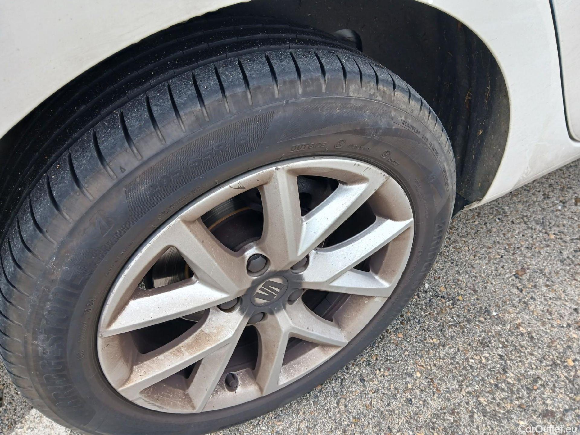  Seat  Leon SEAT Nuevo León / 2020 / 5P / familiar SP 2.0 TDI 85kW Style Go(SP) #26