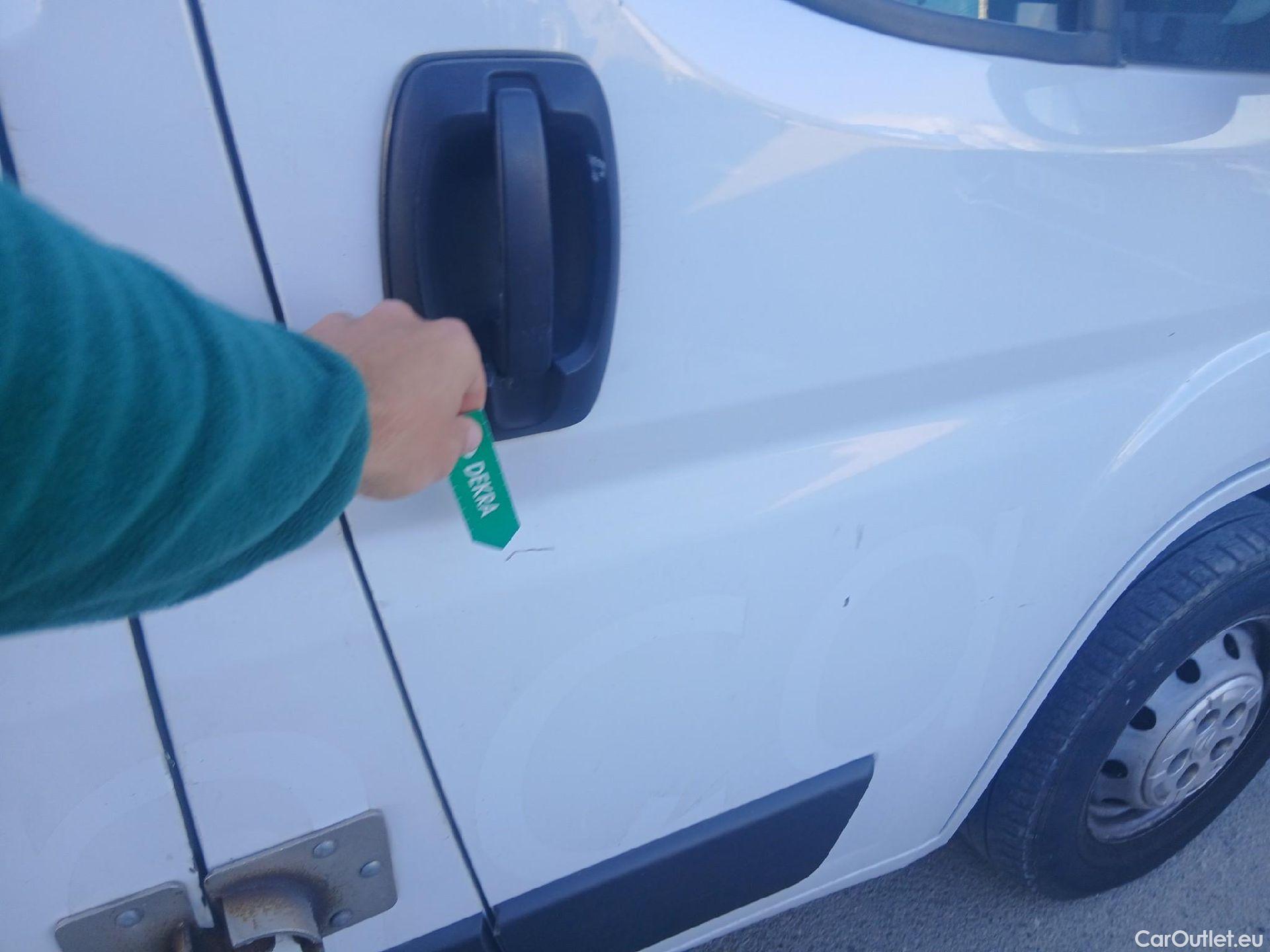  Citroen  Jumper CITROEN  / 2014 / 4P / furgón BlueHDi 88KW (120CV) Furgón 35L2H2 #32