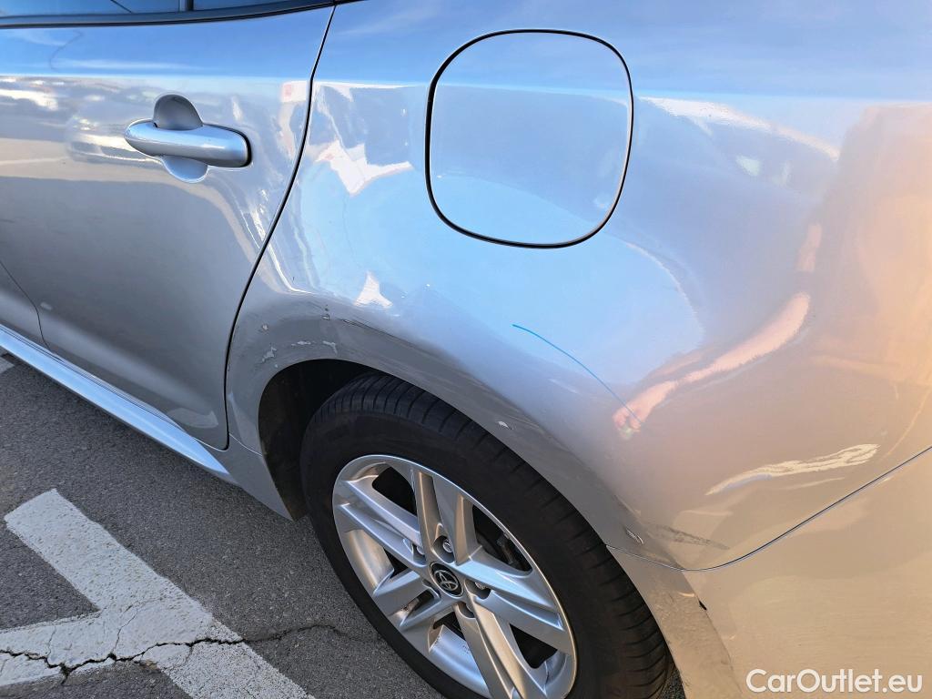  Toyota  Corolla TOYOTA  / 2019 / 5P / familiar 1.8 125H ACTIVE TECH E-CVT TOU SPORT #3