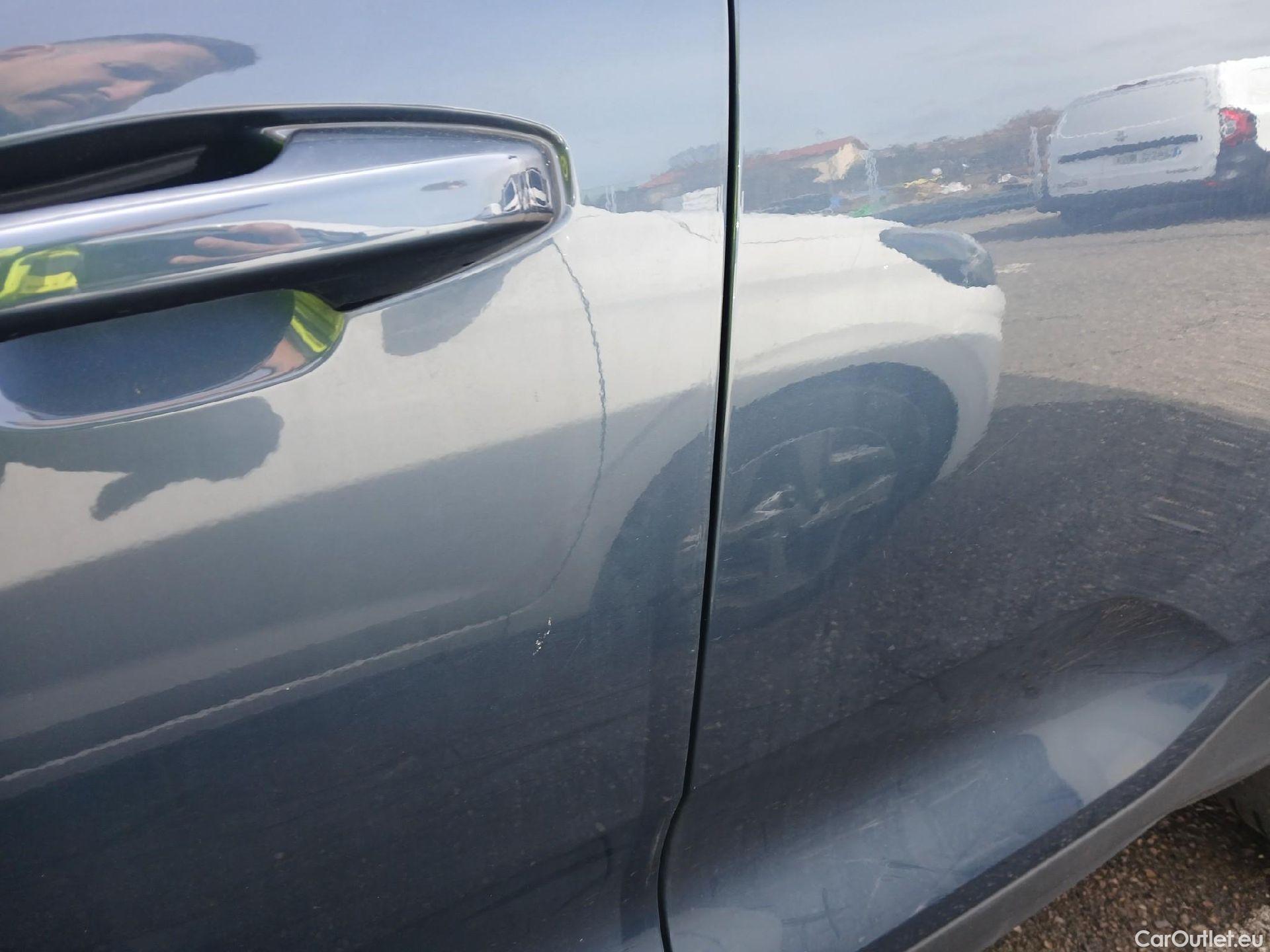  Volvo  XC 40 VOLVO XC40 / 2017 / 5P / todoterreno 2.0 B3 G Momentum Pro Auto #12