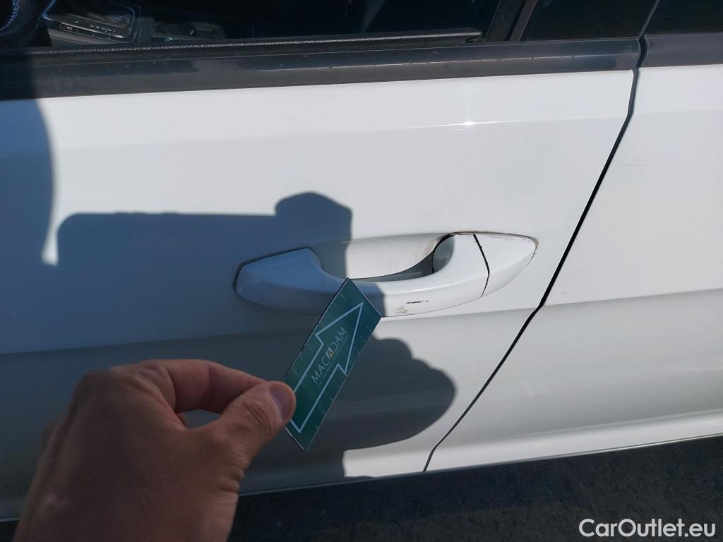  Volkswagen  Golf  VOLKSWAGEN / 2016 / 5P / berlina con portón e-ePower 110 kW (136CV) #25