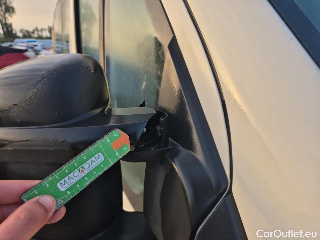  Citroen  Jumper CITROEN  / 2014 / 4P / combi BlueHDi 88KW (120CV) S&S Combi 33 L2H2 #7