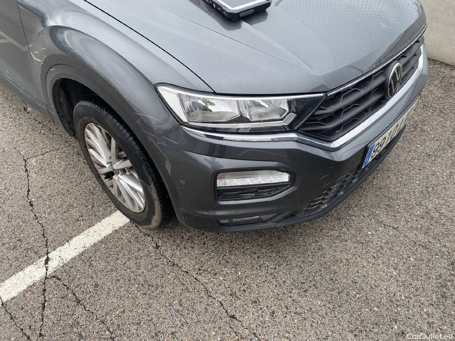  Volkswagen  T-ROC VOLKSWAGEN  / 2017 / 5P / todoterreno Edition 1.0 TSI 81kW (110CV) #4