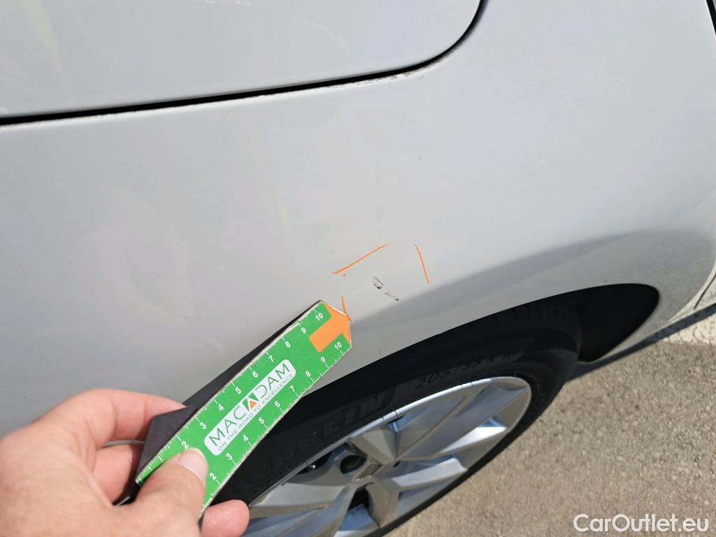  Seat  Leon SEAT Nuevo León / 2020 / 5P / berlina con portón 2.0 TDI 85kW S&S Style Go (AC2) #6