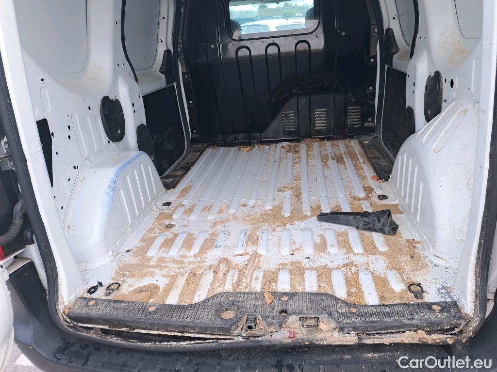  Dacia  Dokker DACIA  / 2013 / 4P / furgón derivado de turismo Van Essential Blue dCi 70kW (95CV) #36