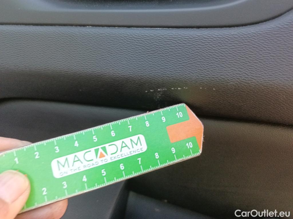  Volvo  XC60 VOLVO  / 2017 / 5P / todoterreno 2.0 B5 D5 AWD Inscription Auto #4