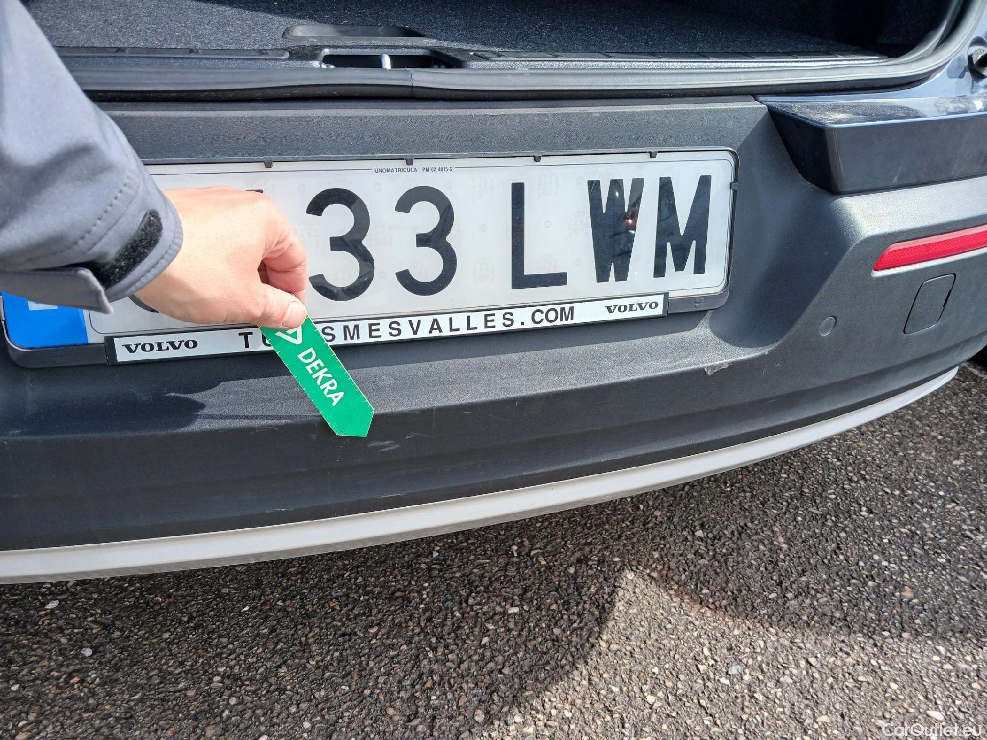  Volvo  XC 40 VOLVO XC40 / 2017 / 5P / todoterreno 2.0 B3 G Momentum Pro Auto #15