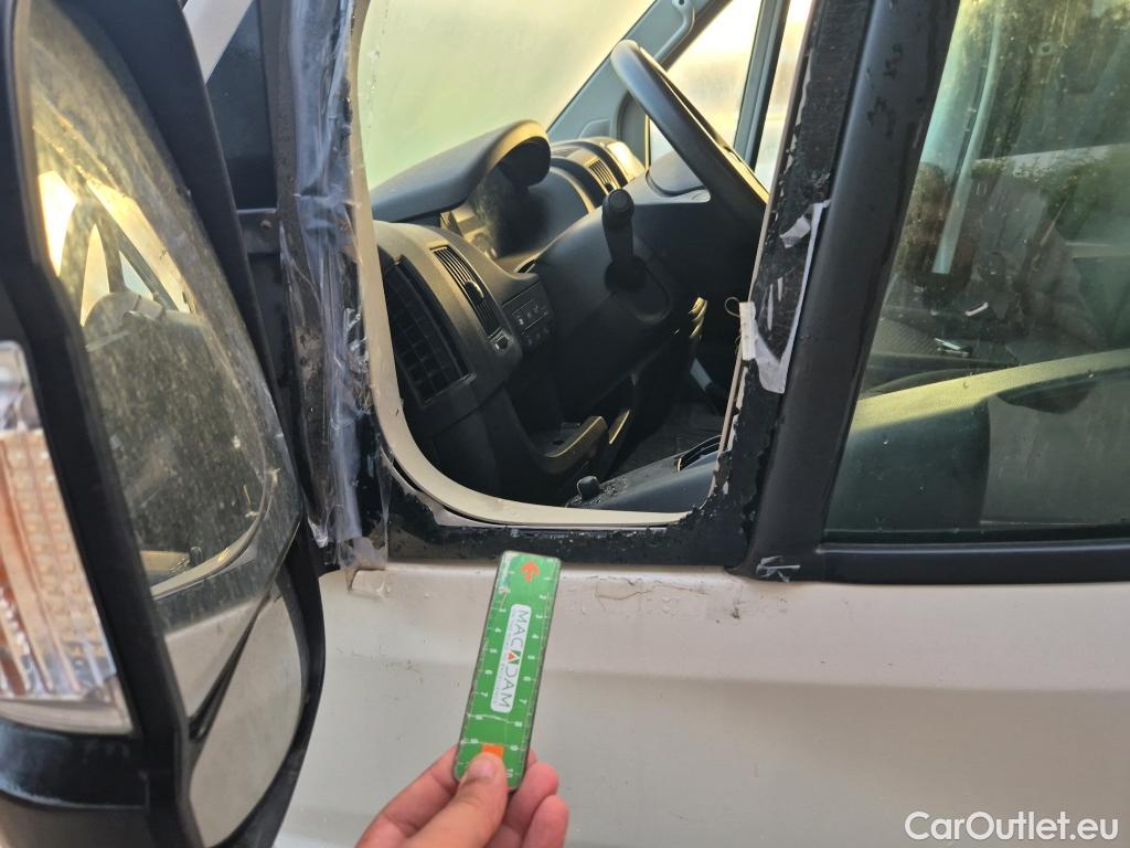  Citroen  Jumper CITROEN  / 2014 / 4P / combi BlueHDi 88KW (120CV) S&S Combi 33 L2H2 #12