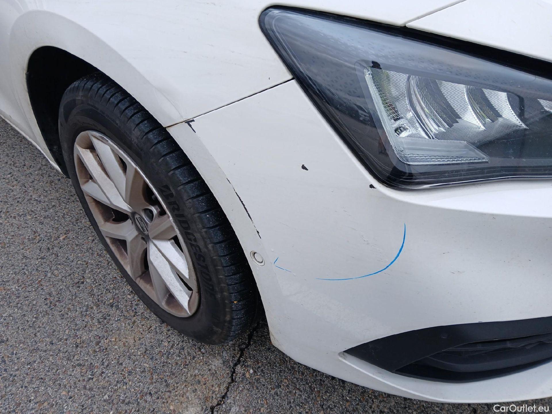  Seat  Leon SEAT Nuevo León / 2020 / 5P / familiar SP 2.0 TDI 85kW Style Go(SP) #8