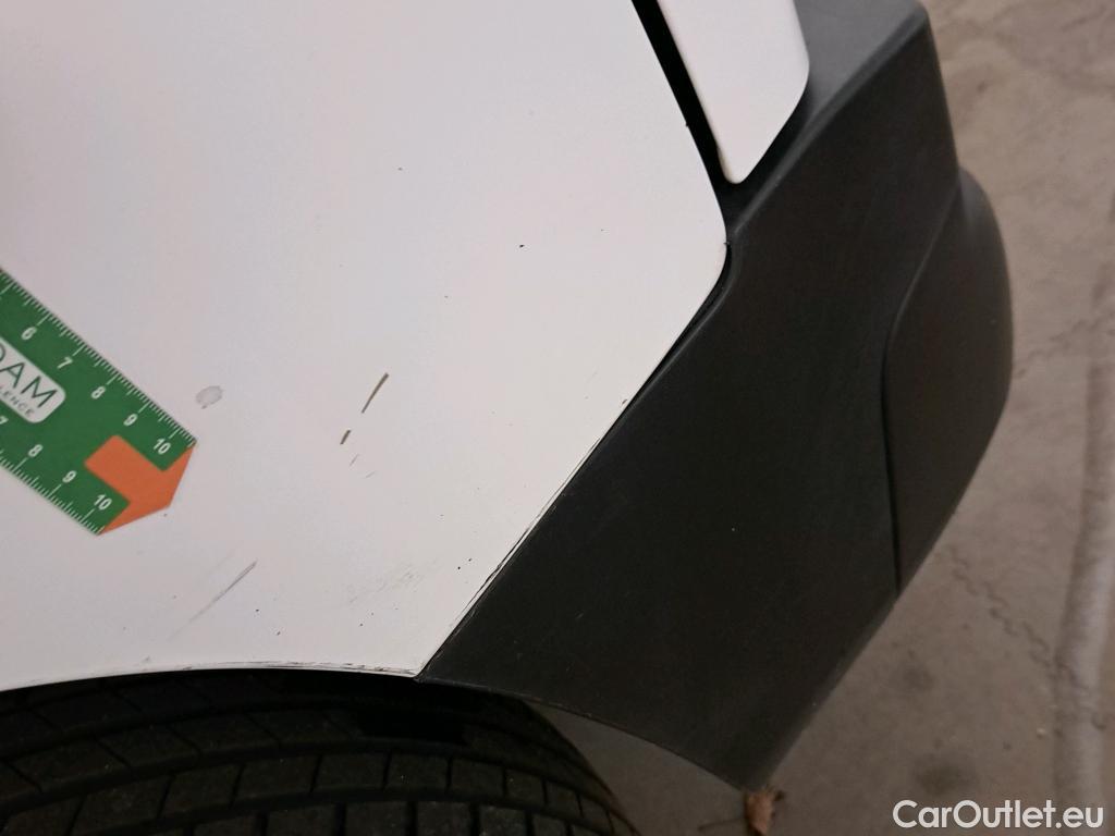  Citroen  Berlingo CITROEN  / 2018 / 3P / furgón derivado de turismo Talla M BlueHDi 100 CONTROL (AC2) #24