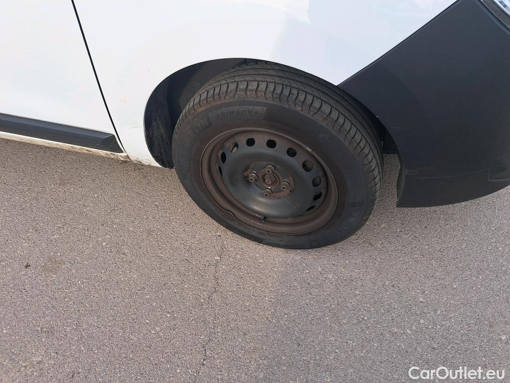  Dacia  Dokker DACIA  / 2013 / 4P / furgón derivado de turismo Van Essential Blue dCi 70kW (95CV) #54