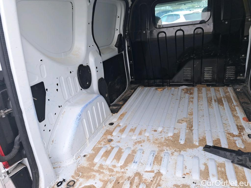  Dacia  Dokker DACIA  / 2013 / 4P / furgón derivado de turismo Van Essential Blue dCi 70kW (95CV) #64