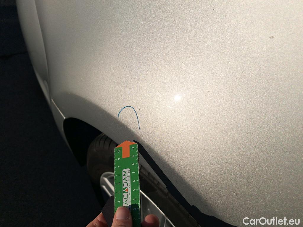  Toyota  Corolla TOYOTA  / 2019 / 5P / familiar 1.8 125H ACTIVE TECH E-CVT TOU SPORT #38