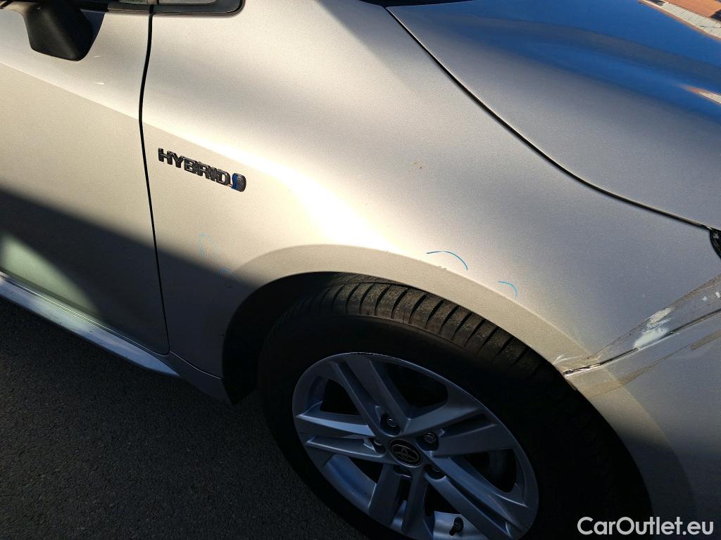  Toyota  Corolla TOYOTA  / 2019 / 5P / familiar 1.8 125H ACTIVE TECH E-CVT TOU SPORT #24