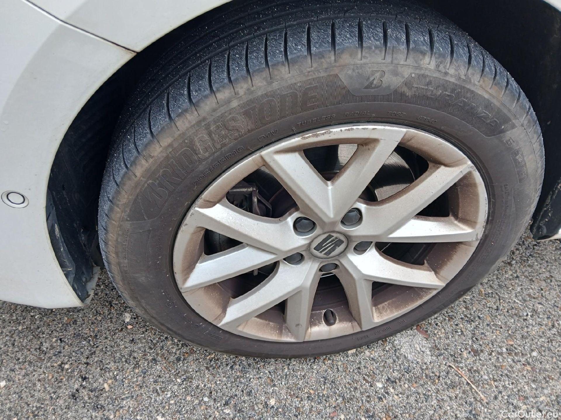  Seat  Leon SEAT Nuevo León / 2020 / 5P / familiar SP 2.0 TDI 85kW Style Go(SP) #14