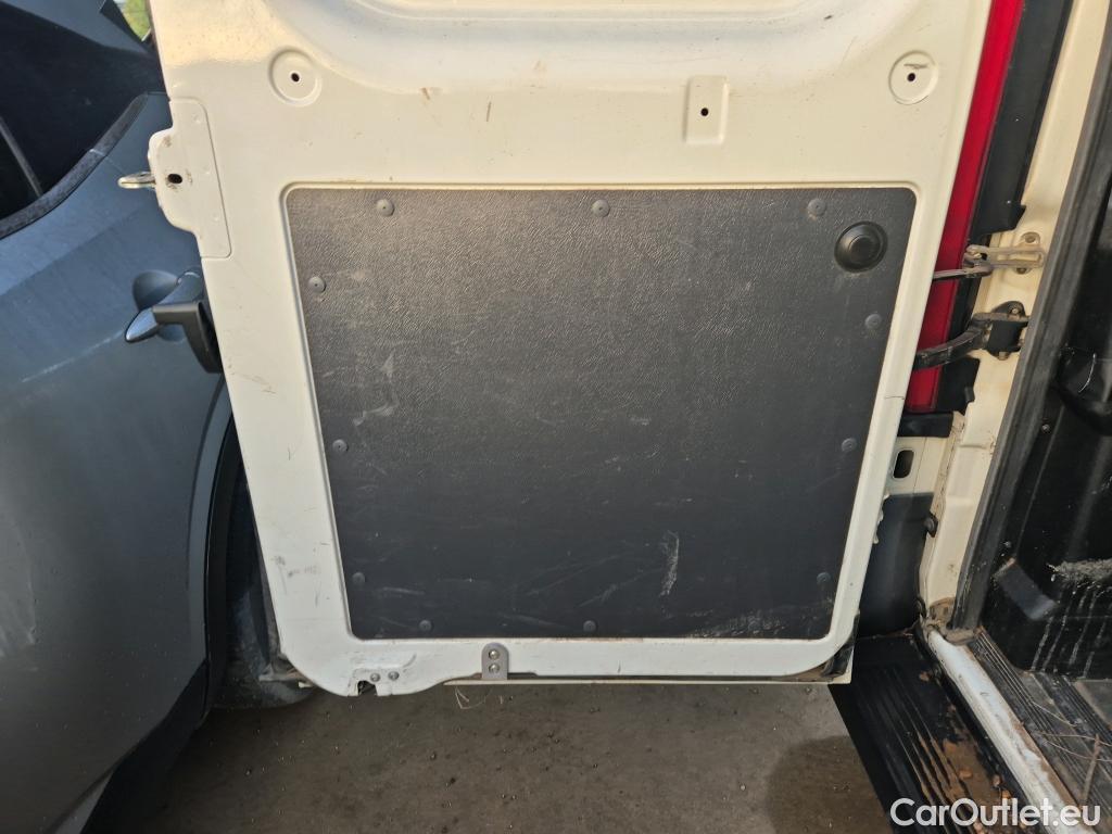  Citroen  Jumper CITROEN  / 2014 / 4P / combi BlueHDi 88KW (120CV) S&S Combi 33 L2H2 #28