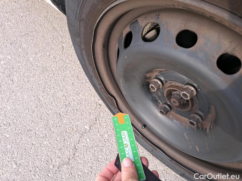  Dacia  Dokker DACIA  / 2013 / 4P / furgón derivado de turismo Van Essential Blue dCi 70kW (95CV) #59