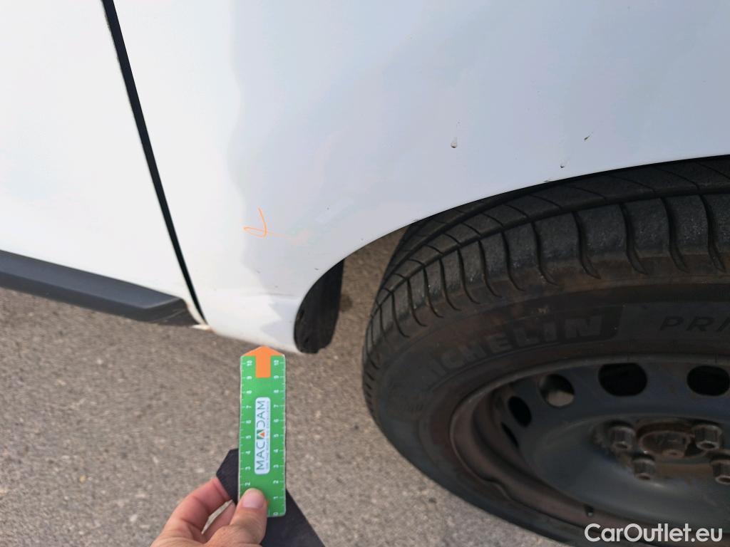  Dacia  Dokker DACIA  / 2013 / 4P / furgón derivado de turismo Van Essential Blue dCi 70kW (95CV) #30