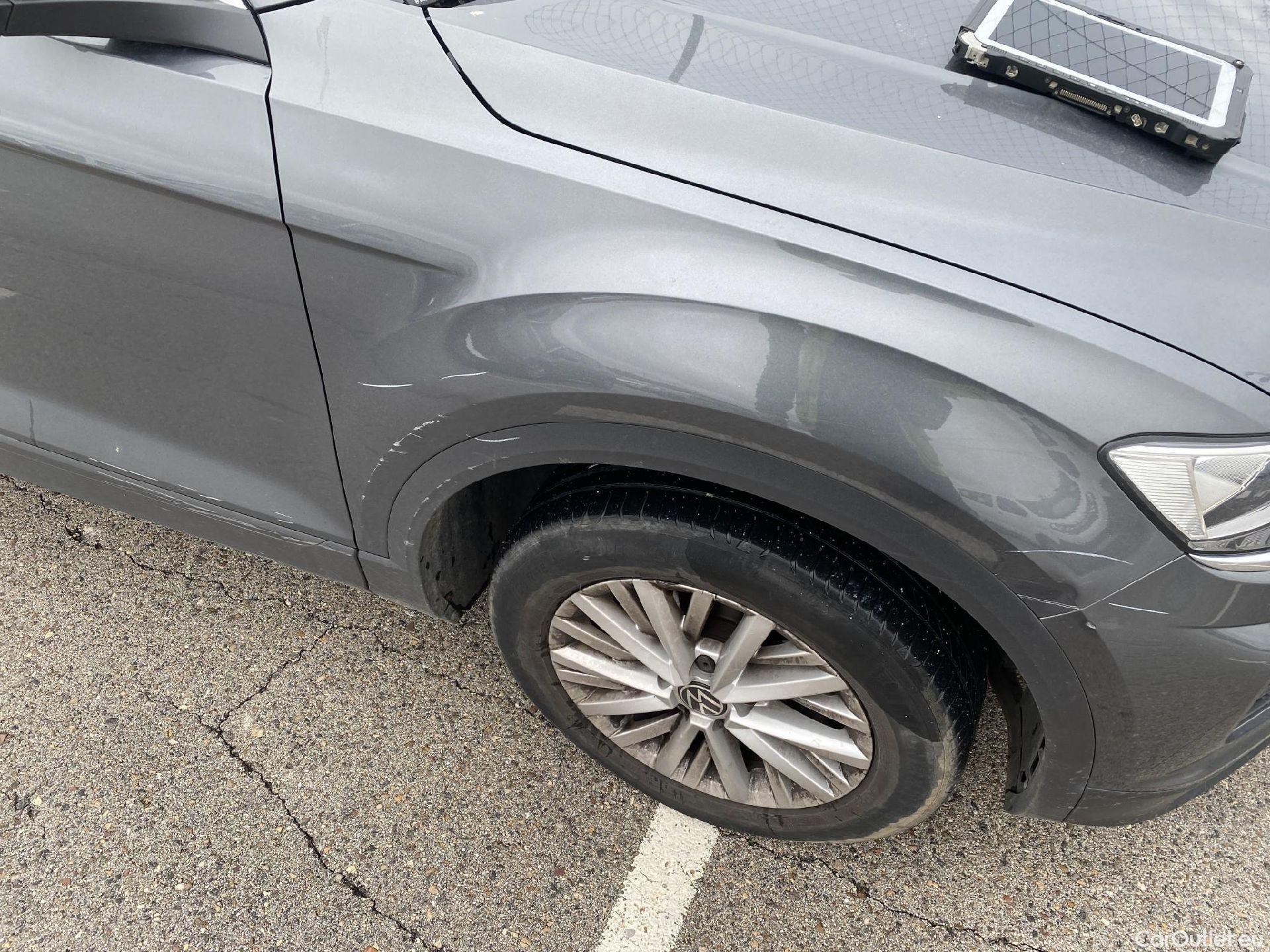  Volkswagen  T-ROC VOLKSWAGEN  / 2017 / 5P / todoterreno Edition 1.0 TSI 81kW (110CV) #5