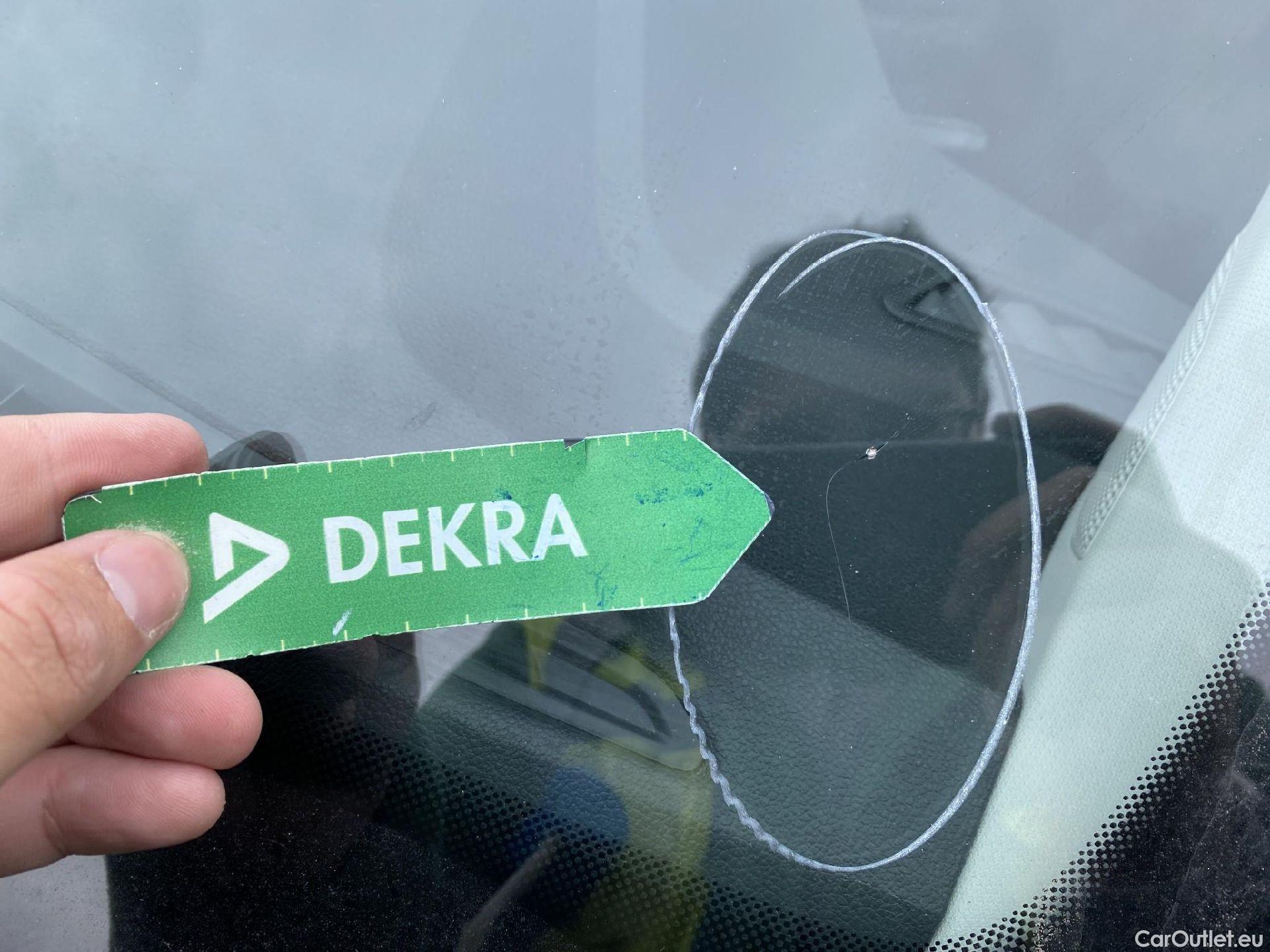  Volkswagen  T-ROC VOLKSWAGEN  / 2017 / 5P / todoterreno Edition 1.0 TSI 81kW (110CV) #2