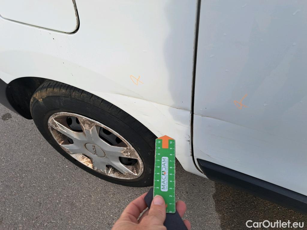  Dacia  Dokker DACIA  / 2013 / 4P / furgón derivado de turismo Van Essential Blue dCi 70kW (95CV) #7